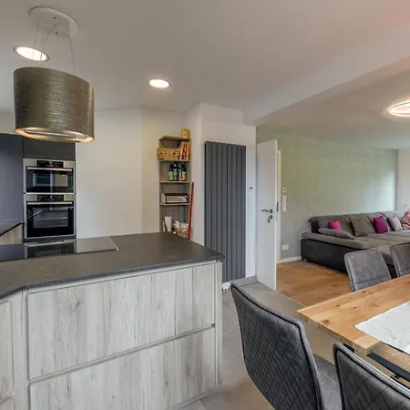 Seedomizil Apartman *